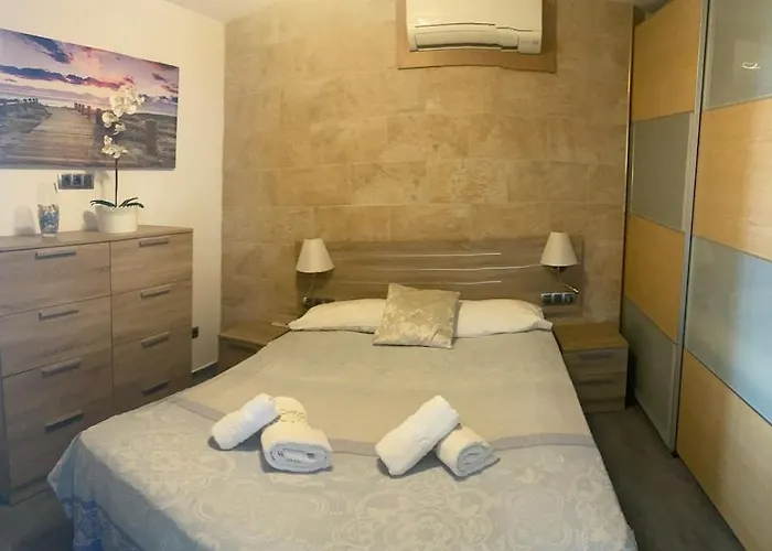 Seaside In Playa Del Aguila 아파트 *